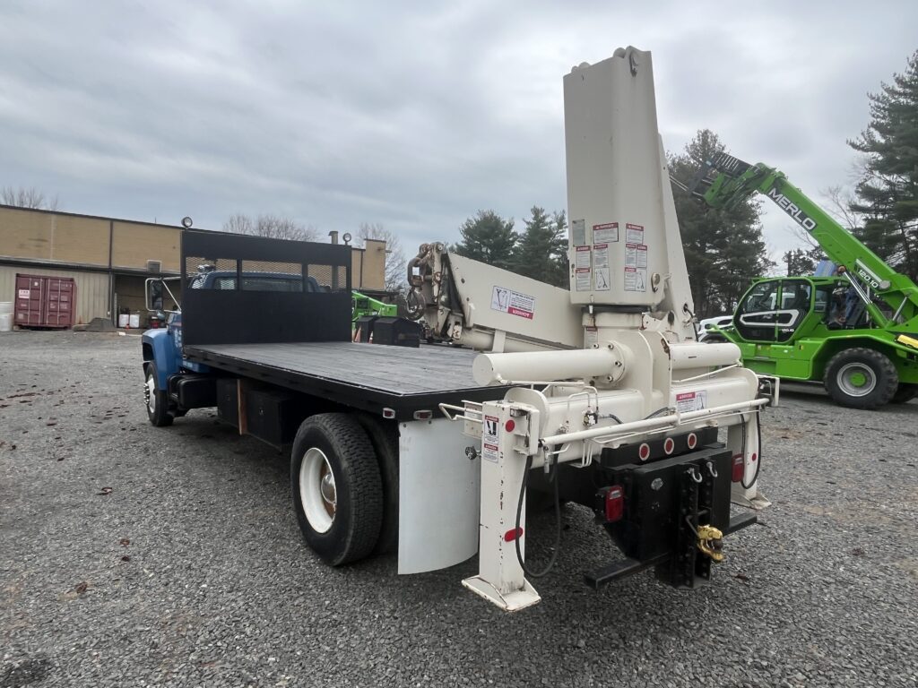 National L95 Mounted on 1993 Ford F800 National L95 Mounted on 1993 Ford F800